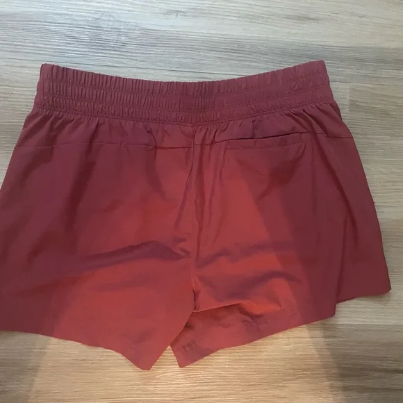 Apana women’s shorts - Picture 2 of 3
